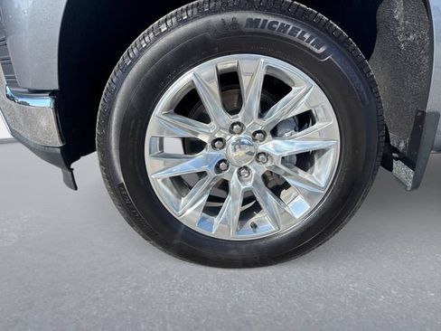 Used 2019 Chevrolet Silverado 1500 LTZ AWD/4WD image 10