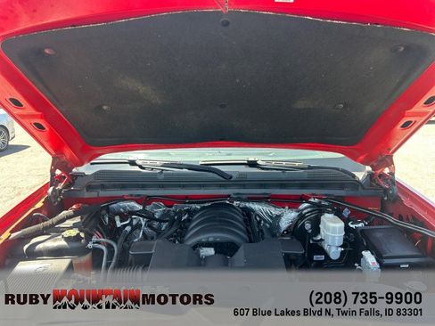 Used 2018 Chevrolet Silverado 1500 LT w/ All Star Edition image 38