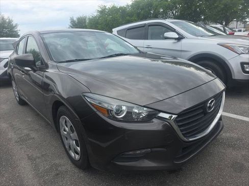 Used 2017 MAZDA MAZDA3 Sport FWD image 4