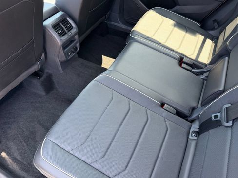 Used 2023 Volkswagen Tiguan SEL R-Line AWD/4WD image 14