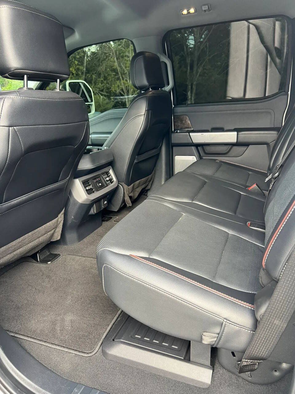Used 2023 Ford F450 Lariat w/ Chrome Package AWD/4WD image 20