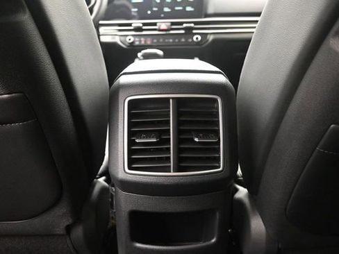 Used 2026 Kia Sportage EX FWD image 26