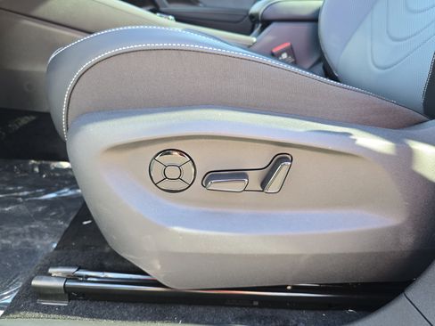 New 2026 Volkswagen Tiguan SE AWD/4WD image 29