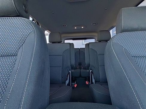 Used 2023 GMC Acadia SLE image 26