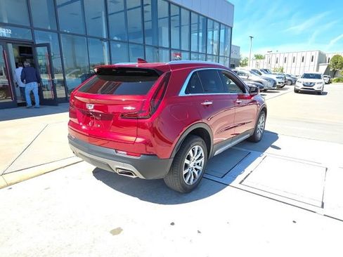Used 2023 Cadillac XT4 Premium Luxury w/ Enhanced Visibility Package FWD image 4