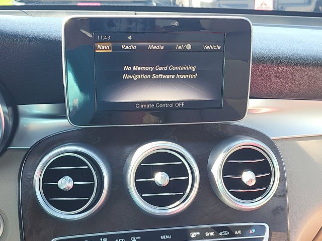 Used 2018 Mercedes-Benz GLC 300 4MATIC image 5