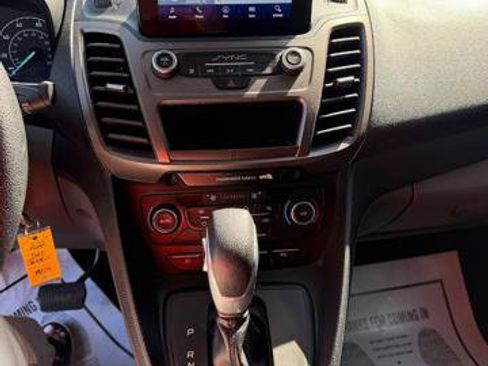 Used 2022 Ford Transit Connect XLT FWD image 10