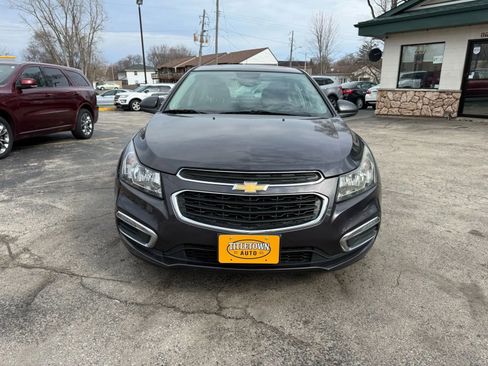 Used 2016 Chevrolet Cruze LT w/ Sun And Sound Package image 8