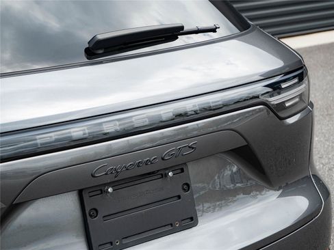 Certified 2023 Porsche Cayenne GTS AWD/4WD image 39