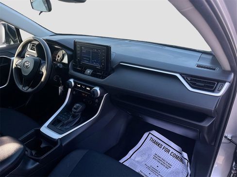 Used 2021 Toyota RAV4 LE w/ Carpet Mat Package (TMS) image 28
