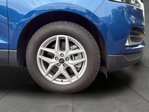 Certified 2024 Ford Edge SEL w/ Convenience Package AWD/4WD image 7