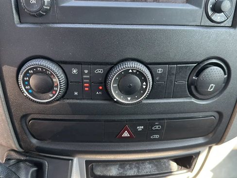 Used 2015 Mercedes-Benz Sprinter 2500 w/ Additional Battery Package image 29