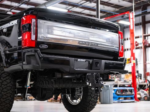 New 2026 Ford F250 Platinum w/ Tremor Off-Road Package image 24