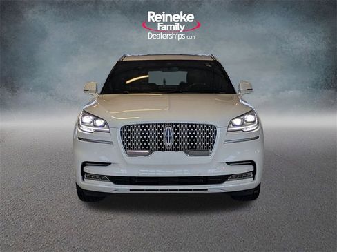 Used 2021 Lincoln Aviator Reserve w/ Equipment Group 208A image 2