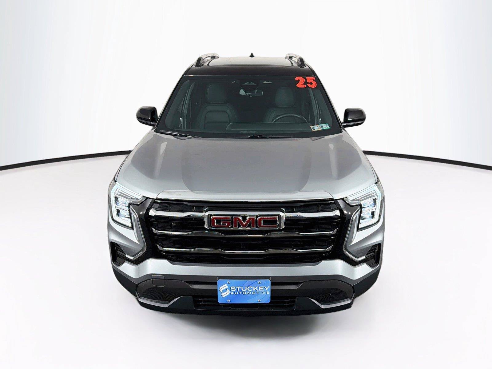 Used 2025 GMC Terrain Elevation w/ Elevation Premium Package AWD/4WD image 13