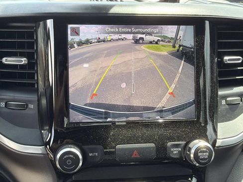 Used 2022 RAM 1500 Big Horn AWD/4WD image 33