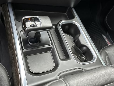 Used 2022 Chevrolet Silverado 1500 LT Trail Boss w/ LT Trail Boss Premium Package image 24