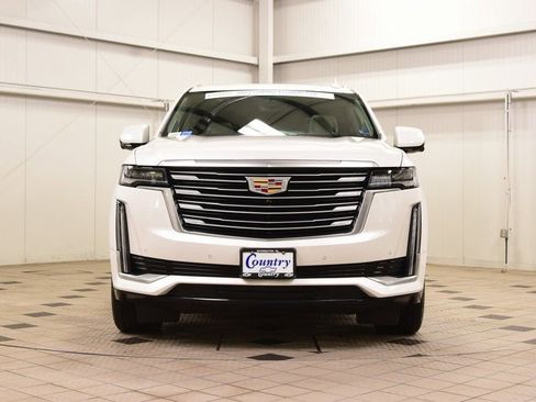 Used 2023 Cadillac Escalade ESV Premium Luxury Platinum w/ Heavy-Duty Trailer Package image 2