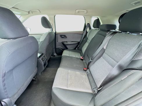 Used 2021 Nissan Rogue S FWD image 15