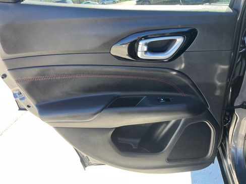 Used 2024 Jeep Compass Trailhawk image 15