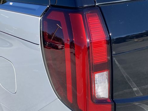 New 2025 Ford Expedition Active image 7