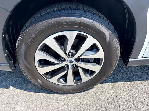Used 2024 Subaru Outback Premium image 8