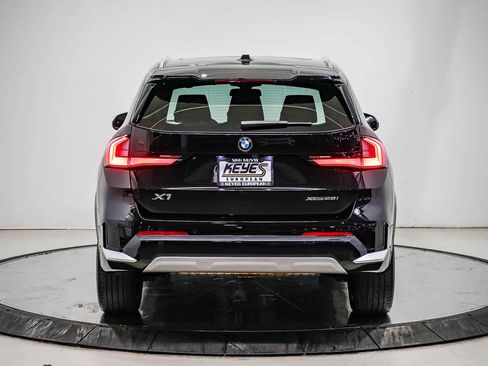 Used 2023 BMW X1 xDrive28i w/ Convenience Package AWD/4WD image 3