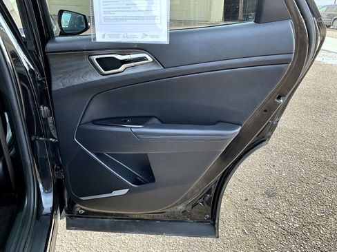 Used 2023 Kia Sportage X-Line w/ X-Line Premium Package image 18