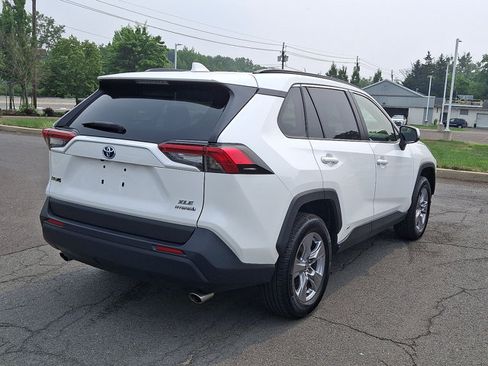 Used 2022 Toyota RAV4 XLE w/ Convenience Package AWD/4WD image 26