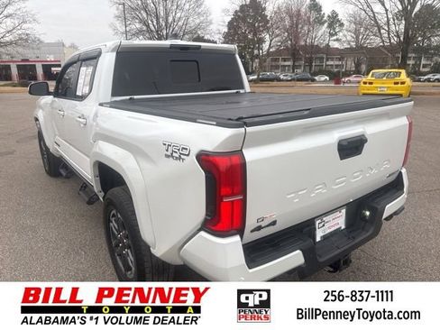 Used 2025 Toyota Tacoma TRD Sport w/ TRD Sport Upgrade Package image 3