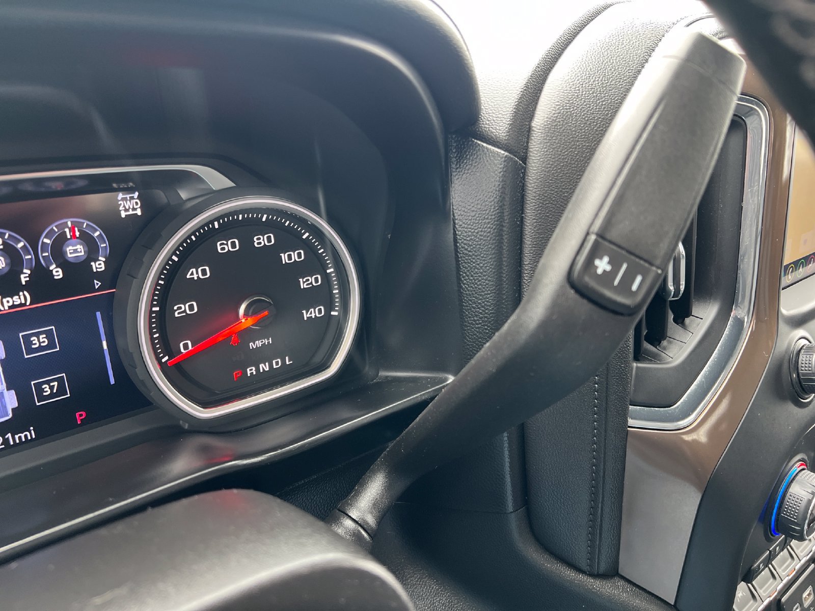 Used 2019 Chevrolet Silverado 1500 High Country w/ High Country Premium Package AWD/4WD image 16