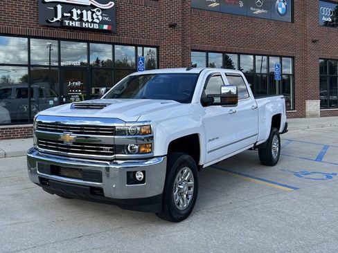 Used 2018 Chevrolet Silverado 2500 LTZ w/ Duramax Plus Package image 2
