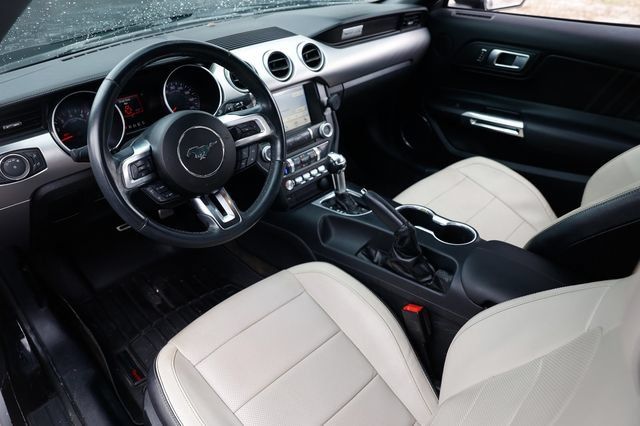 Used 2018 Ford Mustang Premium RWD image 6
