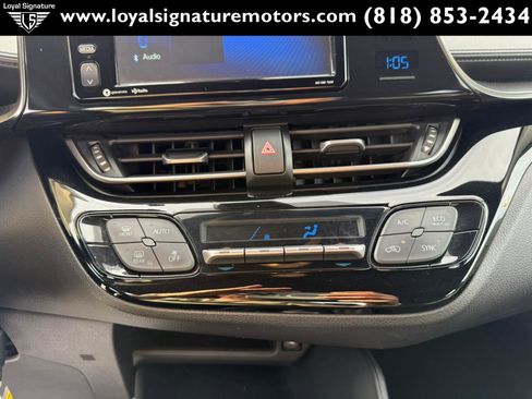 Used 2018 Toyota C-HR XLE image 20