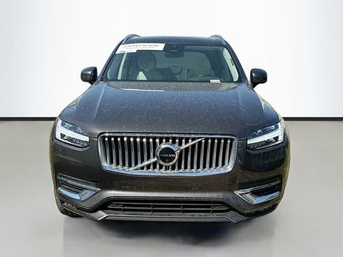 Used 2023 Volvo XC90 B6 Plus w/ Protection Package Premier image 2