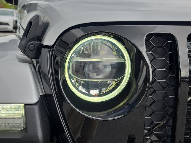 Used 2022 Jeep Gladiator Overland AWD/4WD image 10