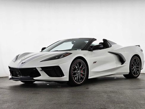 Used 2023 Chevrolet Corvette Stingray Premium Conv w/ Z51 Performance Package image 21