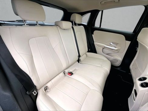 Used 2022 Mercedes-Benz GLA 250 image 29