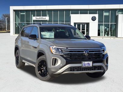 New 2025 Volkswagen Atlas Peak Edition SE