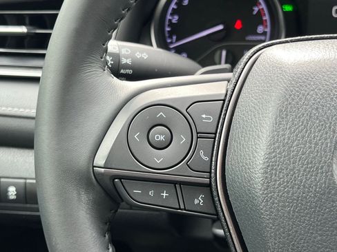 Used 2023 Toyota Camry SE w/ Convenience Package FWD image 26