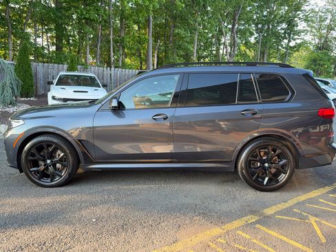 Used 2019 BMW X7 xDrive50i w/ M Sport Package AWD/4WD image 8