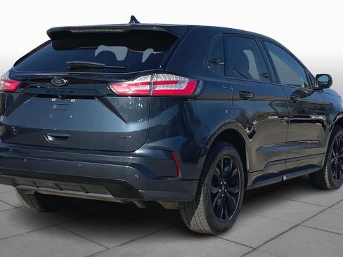 Certified 2024 Ford Edge SE w/ Black Appearance Package image 13