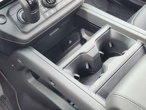 New 2026 Land Rover Defender 110 OCTA AWD/4WD image 19