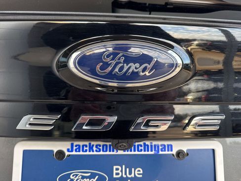 Certified 2024 Ford Edge SEL w/ Convenience Package image 14