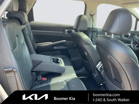 Certified 2023 Kia Sorento S w/ Panoramic Sunroof Package FWD image 12