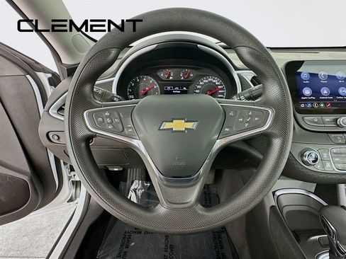 Used 2023 Chevrolet Malibu LT FWD image 15