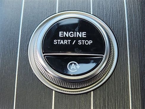 New 2025 Mercedes-Benz GLC 300 4MATIC image 23