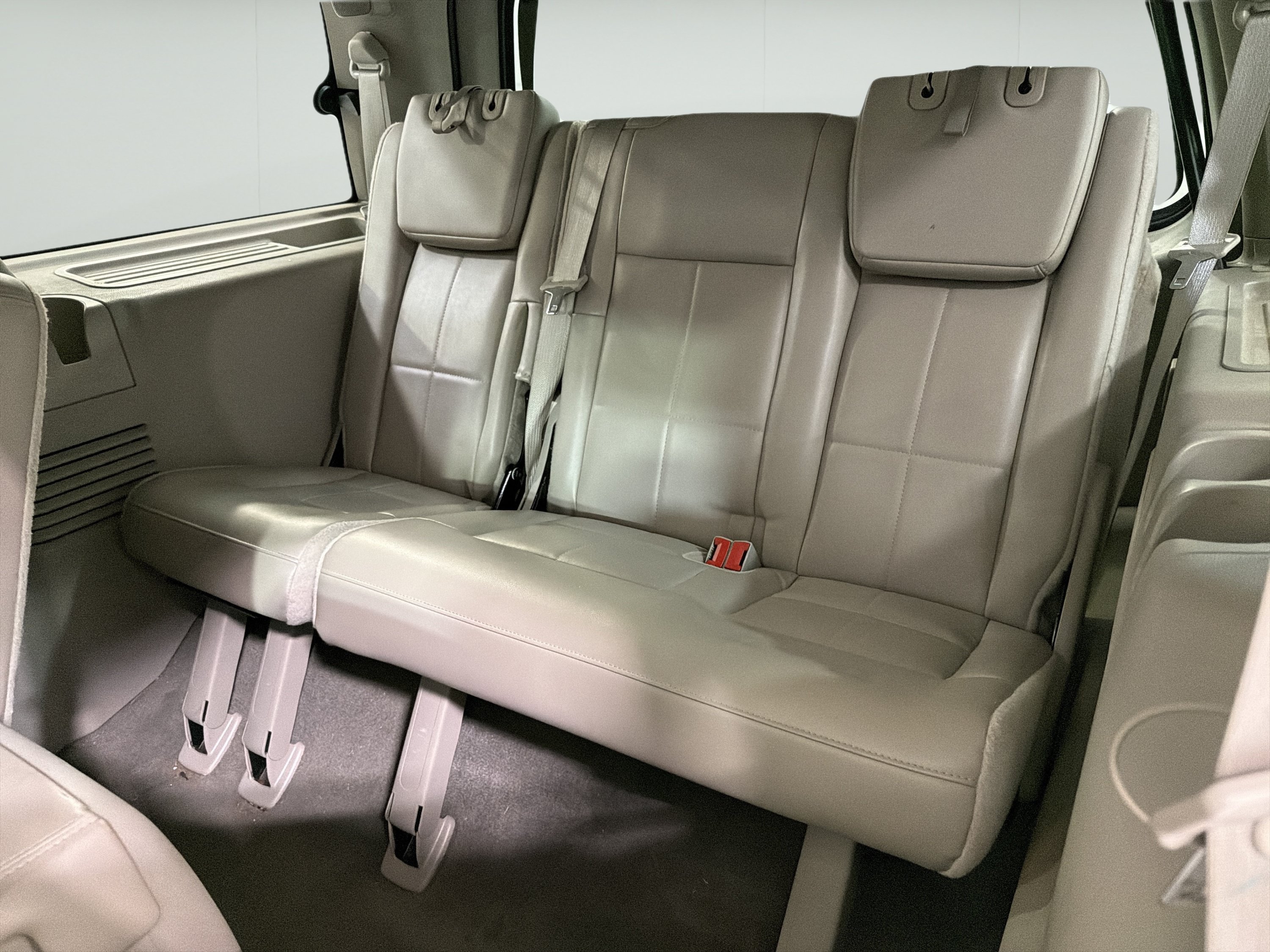 Used 2012 Lincoln Navigator 2WD image 12