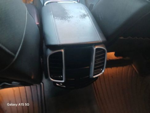 Used 2011 Porsche Cayenne image 28