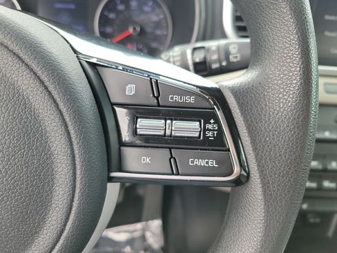 Used 2022 Kia Sportage LX w/ LX FWD Value Edition Package image 16